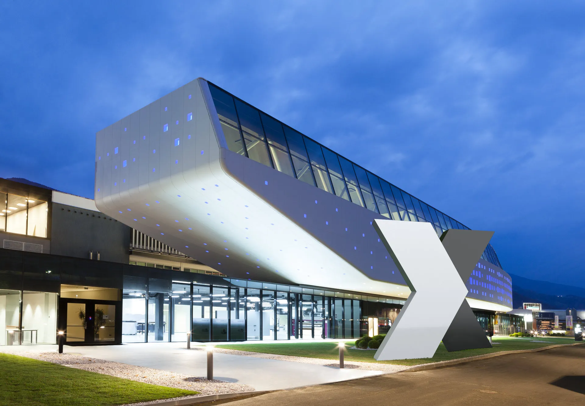 P5-Xプロモーション