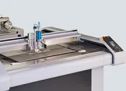 日本製図器工業が販売するエントリーレベルのウォータージェットカッティングマシン ELCEDE RUBBERMATE