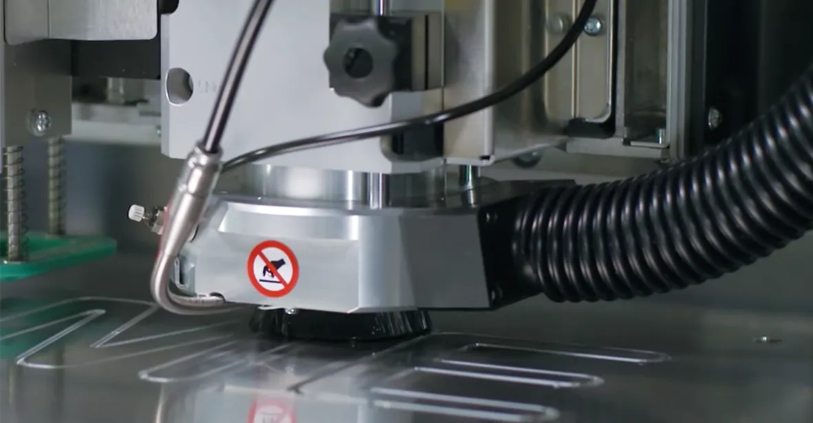 アルミニウムカット