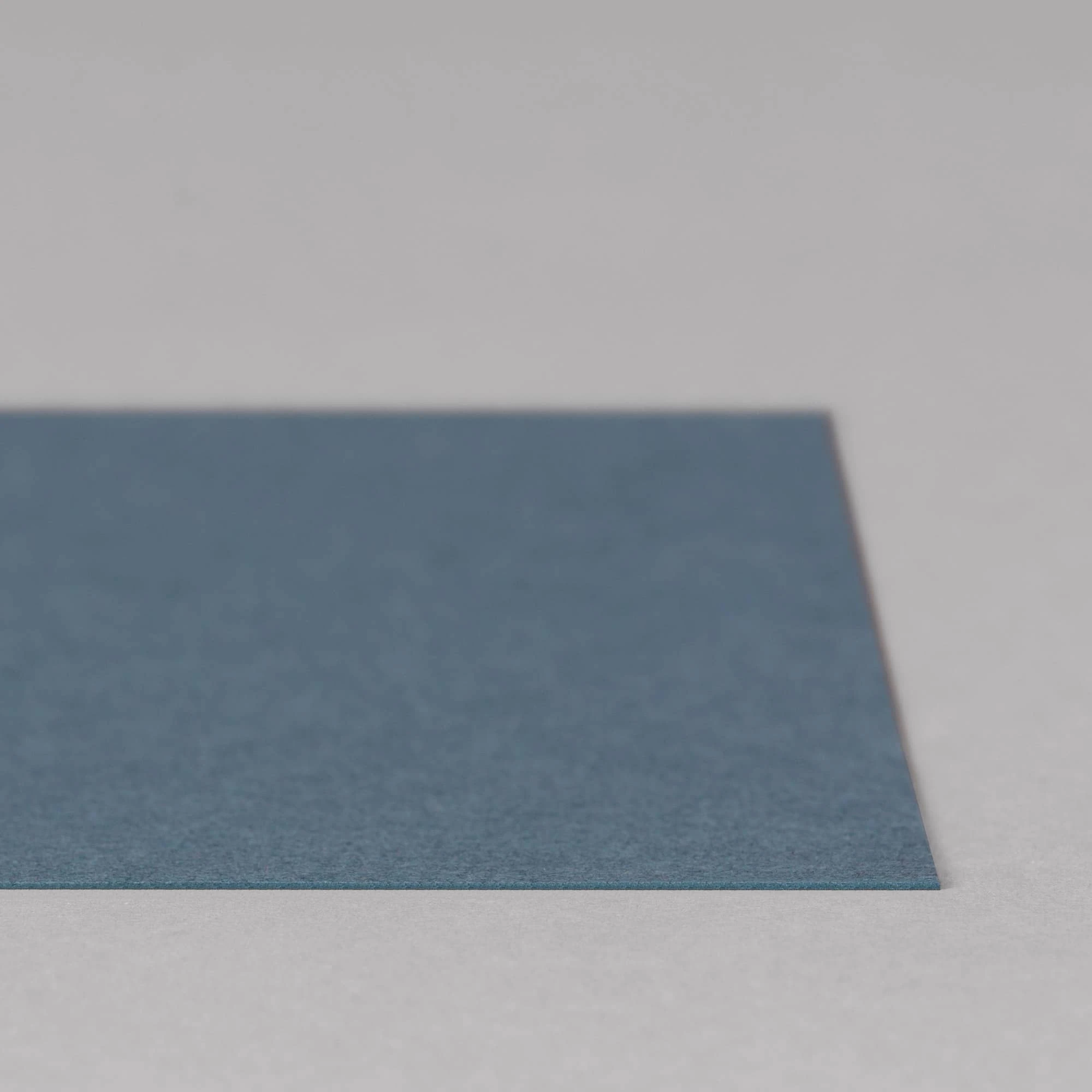 KROMAデニムボード 1枚で置かれている様子