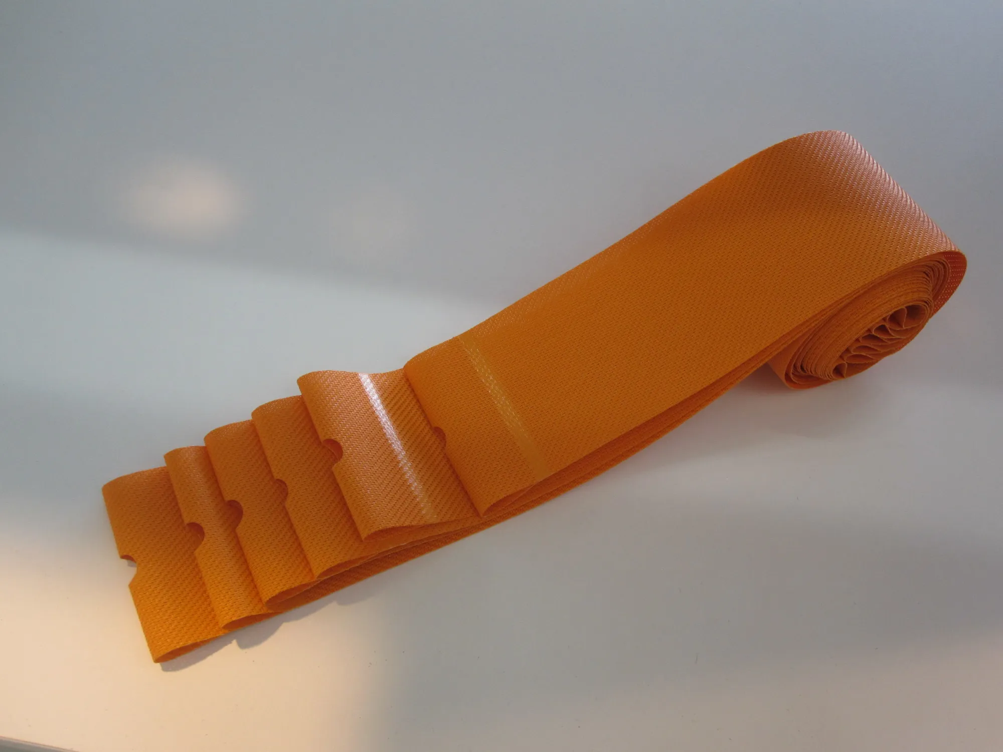 Matic Hermes パンチング加工を行ったテキスタイル