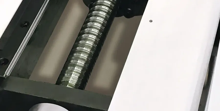 MBMボールスクリューとLMレール部分