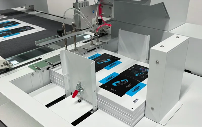 NS-X Automation 機体後方に設置された大容量スタッカー