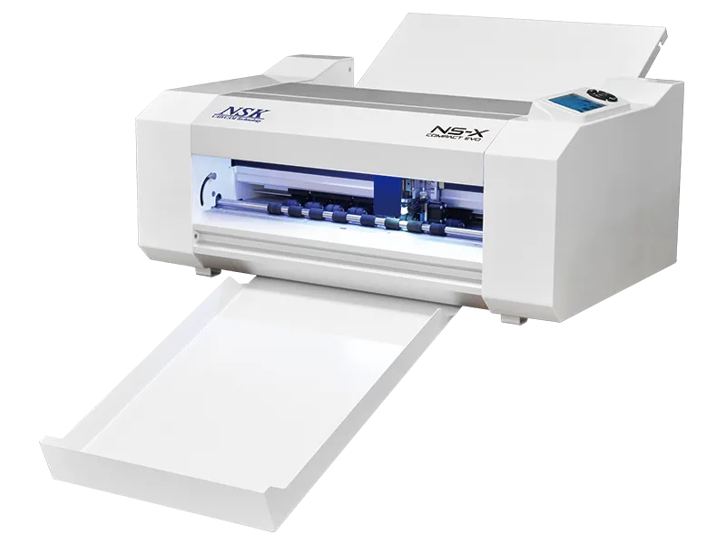 ダブルブレード設計で生産性アップ 超小型卓上カッティングマシン、NS-X Compact EVO