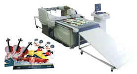 i-cut LayoutからKongsbergでカット加工している様子