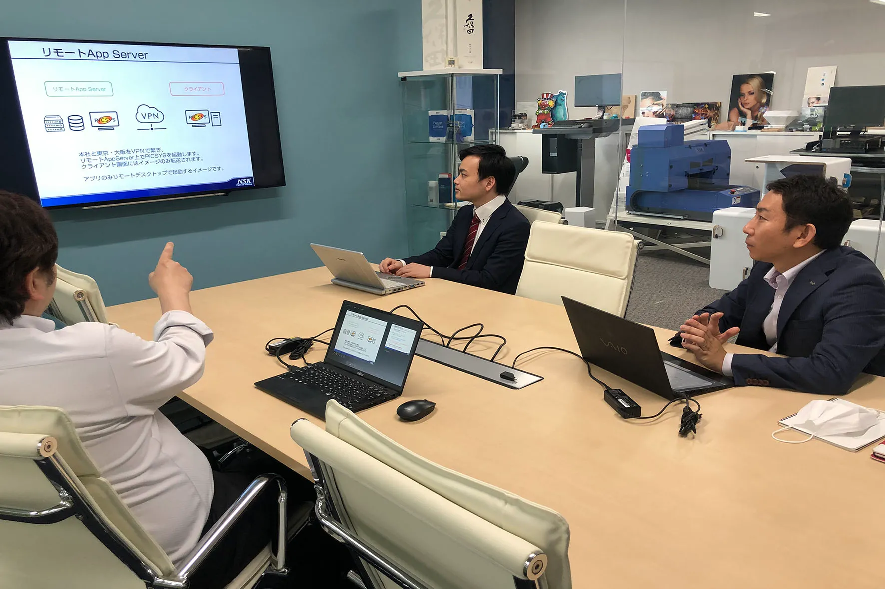 日本製図器工業_NSK_リクルートサイト_ミーティング