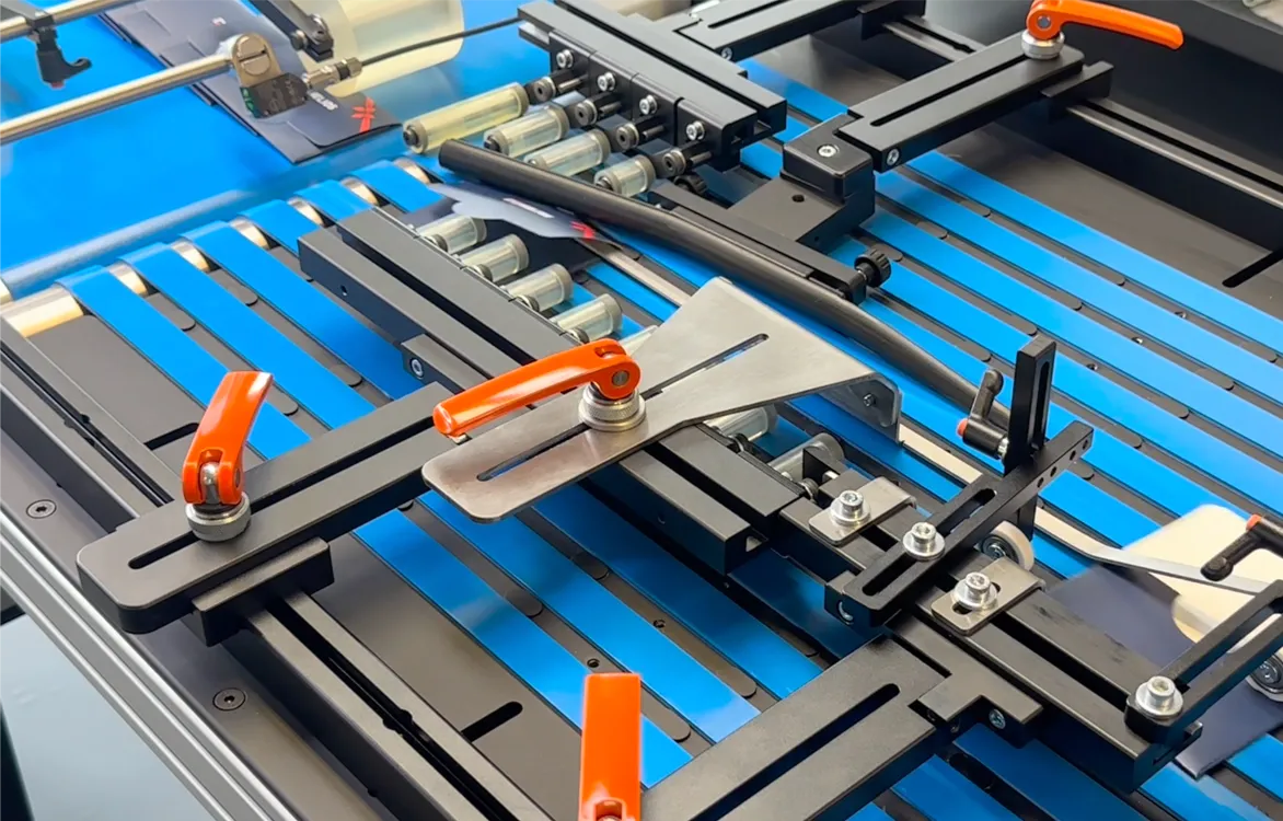 複数の抑えガイド