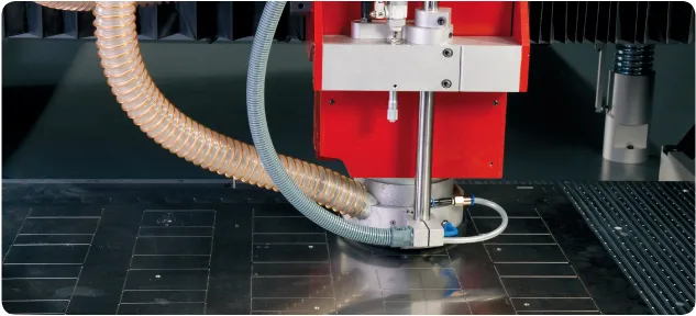 日本製図器工業が販売するELCEDEのカウンターマシン