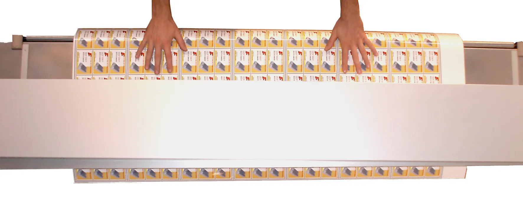 FOTOBA XLD170は歪みを気にせずセット可能