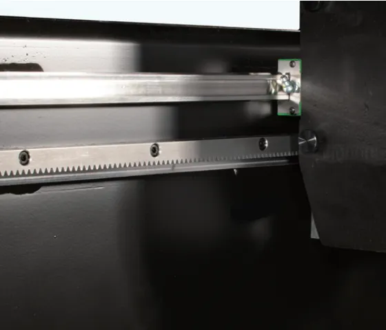 MultiCAM APEX3R evoのヘリカルラック&ピニオン