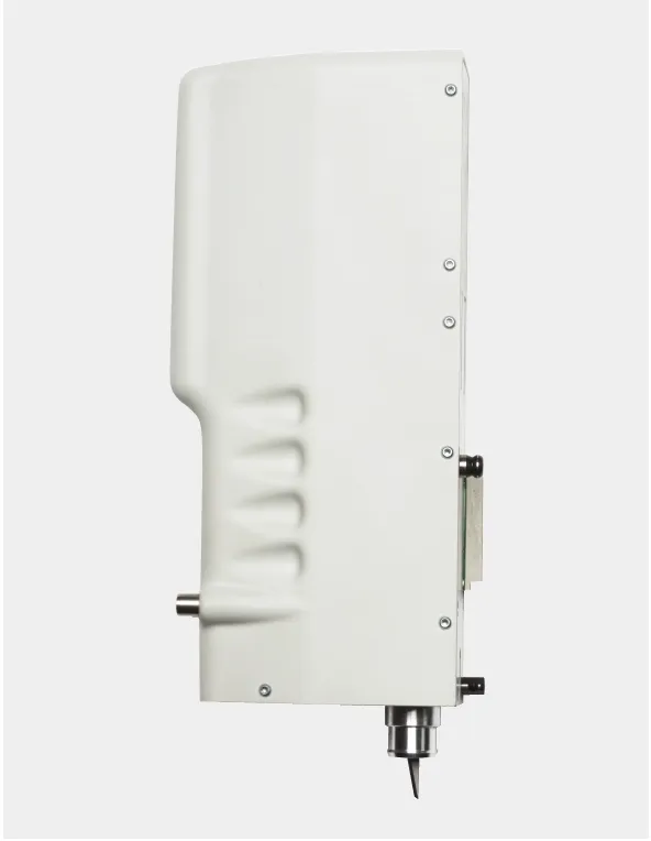 KongsbergXE10の高周波バイブラカットナイフツール