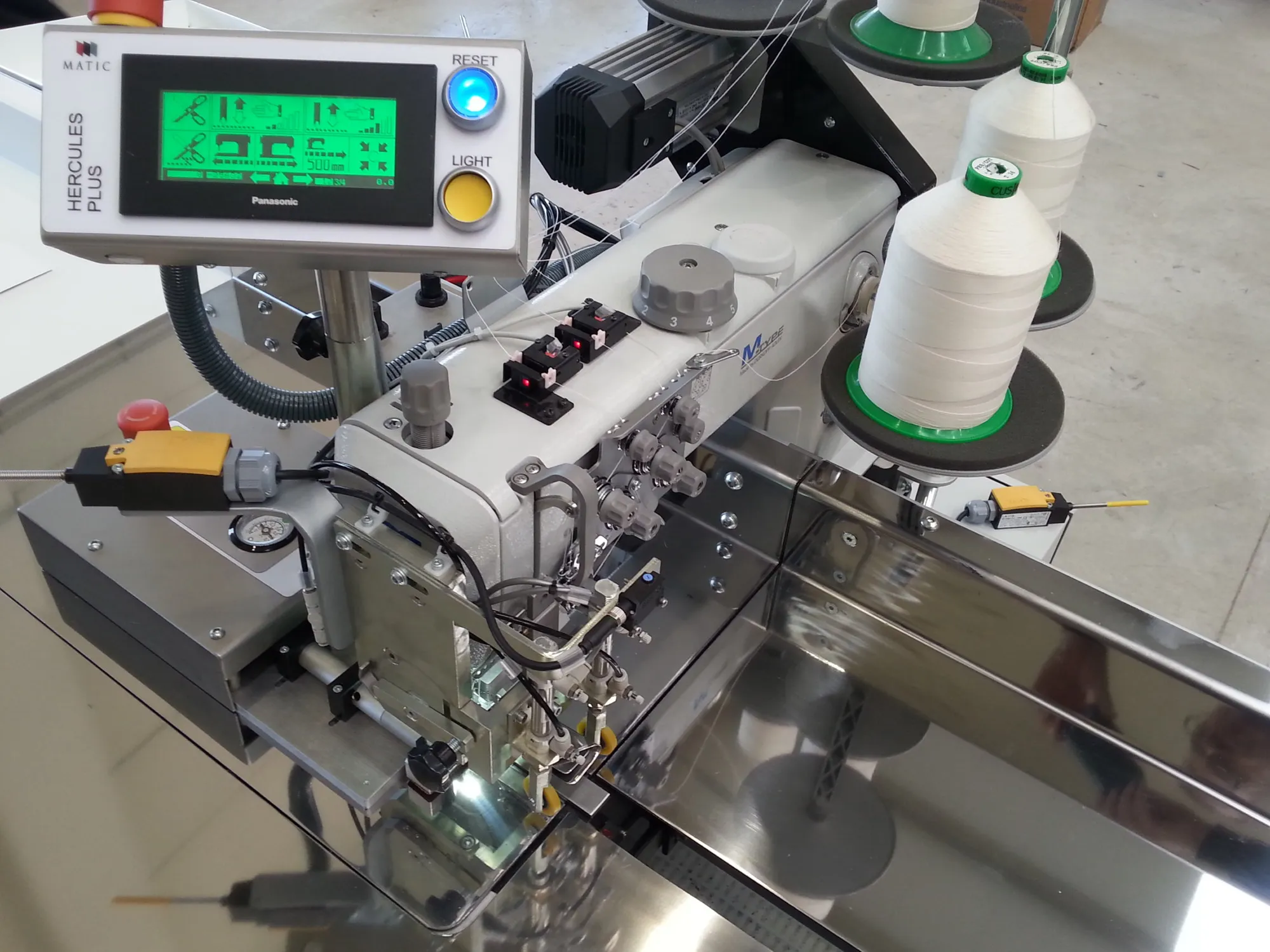 Matic hercules マシンのタッチコントロールパネル