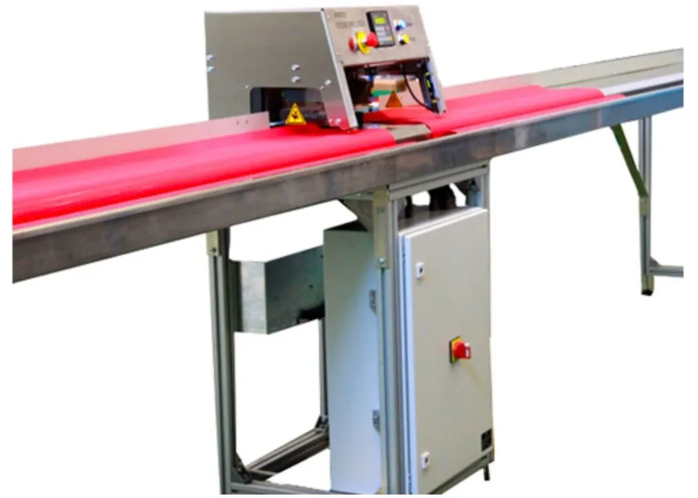 matic ares-edge-welder 加工中の様子