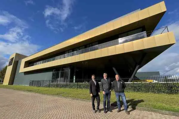 SUCCESS STORIES IN THE NETHERLANDS - 1